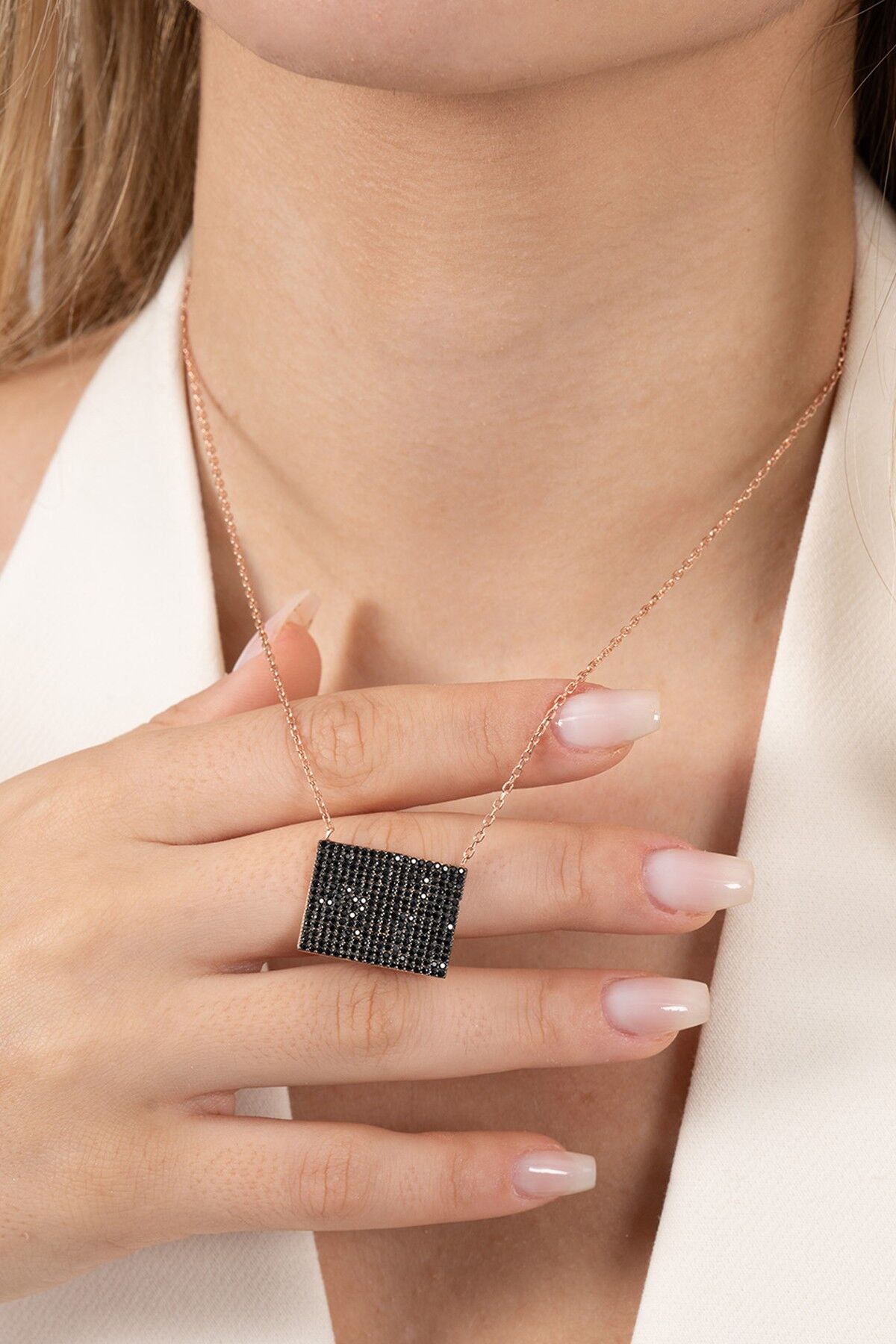 925 ayar gümüş kolye rose siyah taşlı diktörgen gecenin parıltısı kolye SGTL13134SIYAH