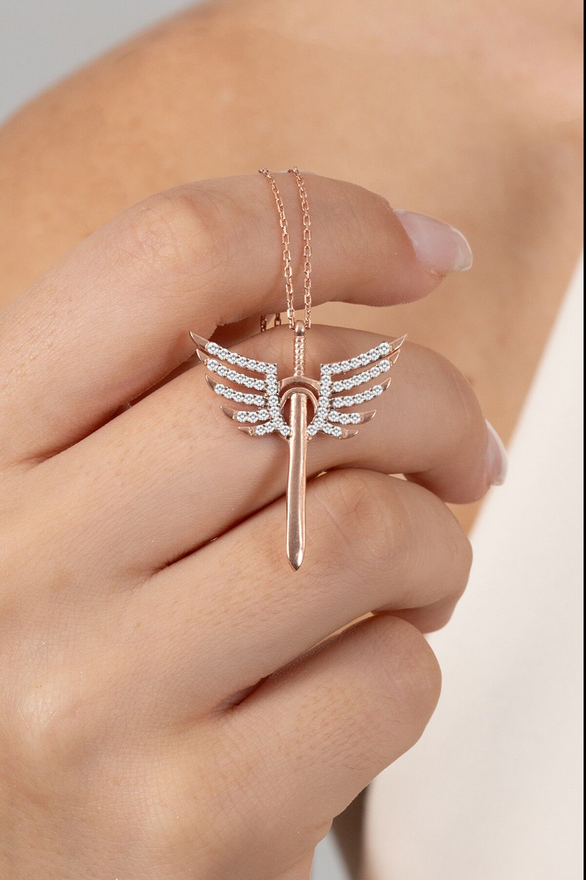 925 ayar gümüş kolye rose zirkon taşlı kanatlı kılıç modeli kolye SGTL13143BEYAZ