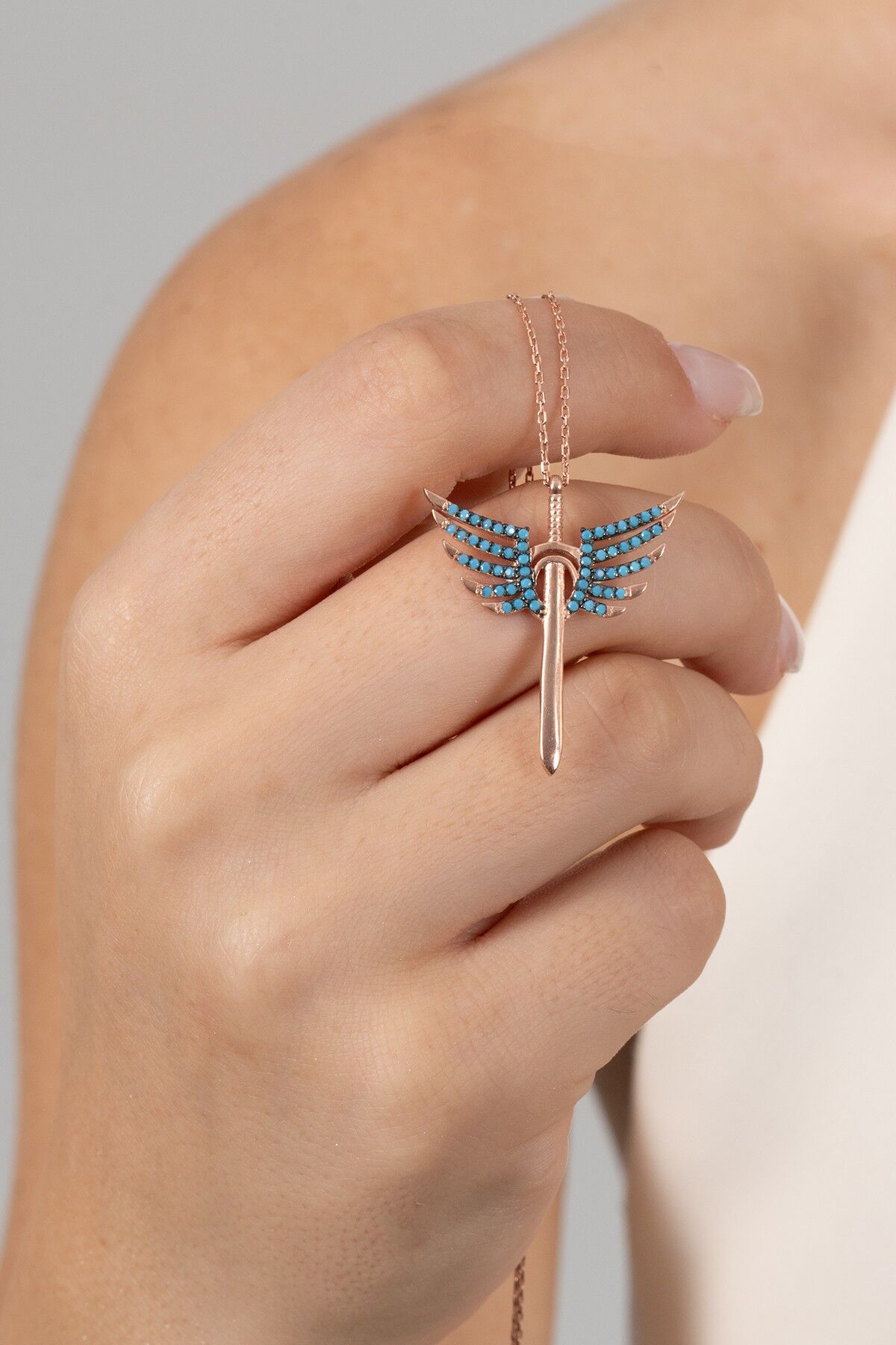 925 ayar gümüş kolye rose turkuaz taşlı kanatlı kılıç modeli kolye SGTL13143MAVI