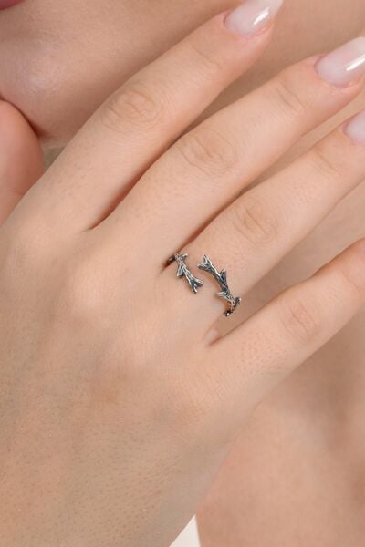 925 ayar gümüş yüzük üstten ayarlamalı ağaç dalı modeli oksitli yüzük SGTL13118SIYAH