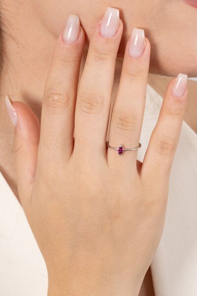 925 ayar gümüş yüzük rodyumlu markiz kesim fuşya taşlı ayarlamalı yüzük SGTL13127FUSYA