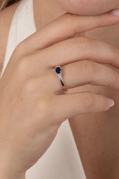 925 ayar gümüş yüzük rodyumlu oval kesim lacivert taşlı ayarlanabilir prenses yüzük SGTL13128LACIVERT