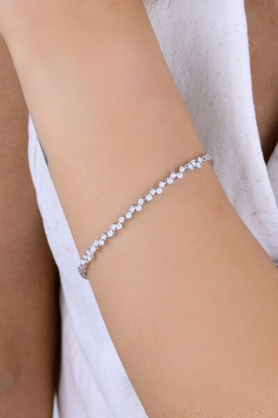 Gümüş beyaz altın rodyumlu pırlanta modeli zirkon taşlı su yolu gümüş bileklik SGTL12888RODAJ