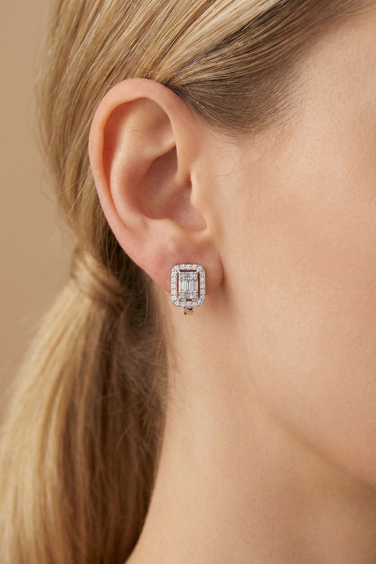 Gümüş rodyumlu  gümüş baget taşlı klipsli küpe SGTL10959RODAJ