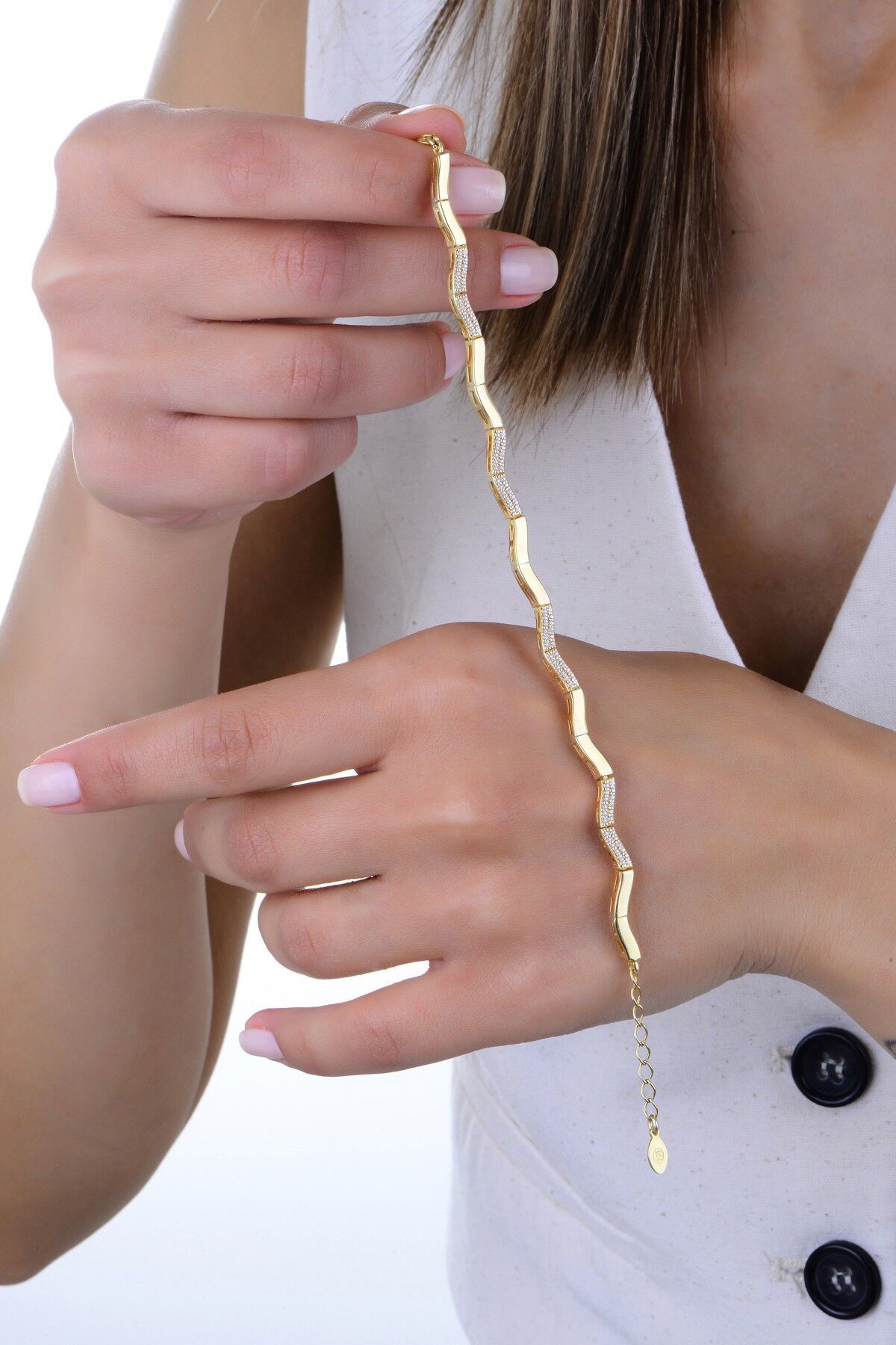 Gümüş altın yaldızlı zirkon taşlı dalgalı ajda modeli bileklik SGTL12896GOLD