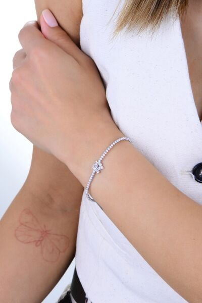 Gümüş rodyumlu pırlanta modeli zirkon taşlı bahar çiçekleri su yolu bileklik SGTL12902BEYAZ