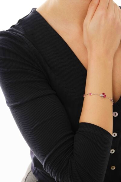 Gümüş rodyumlu kök yakut ve zirkon taşlı yeniden doğuş yonca bileklik SGTL12640FUSYA