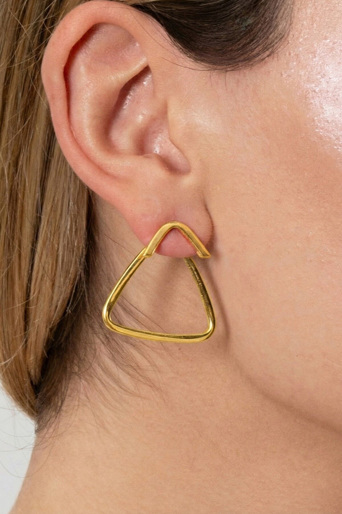 925 ayar gümüş küpe altın yaldızlı tasarım üçgen şekilli şarnel küpe SGTL13155GOLD