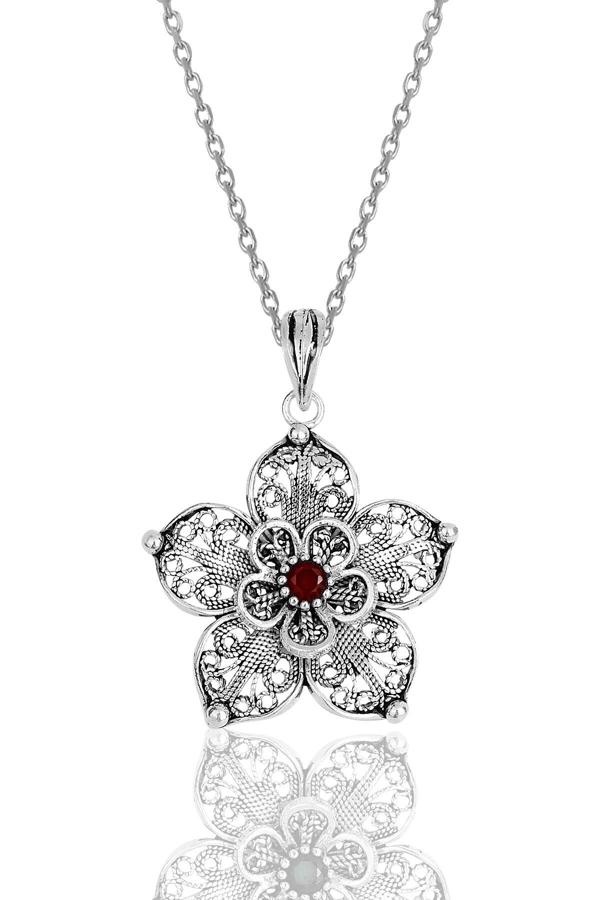 Gümüş kök yakut taşlı oksitli telkari işlemeli kolye SGTL11899KIRMIZI