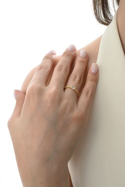 Gümüş altın yaldızlı baget kesim zirkon taşlı burgu yüzük  SGTL12872GOLD