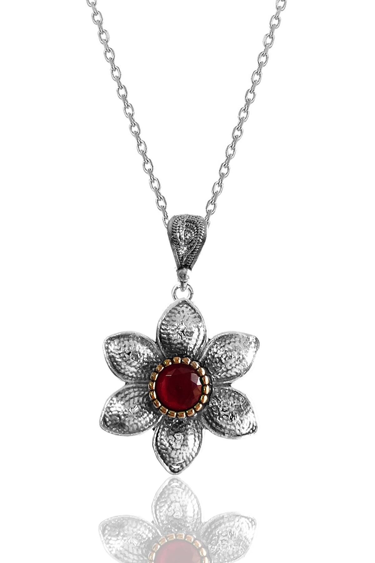 Gümüş kök yakut taşlı telkari işlemeli papatya kolye  SGTL12131KIRMIZI