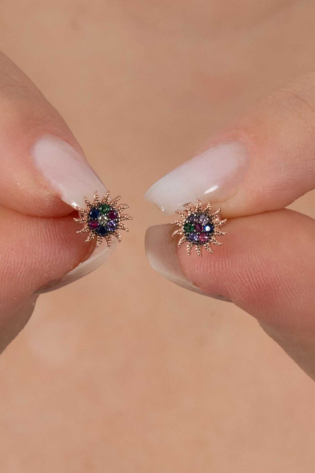 925 ayar gümüş küpe rose renkli zirkon taşlı güneş modeli küpe SGTL13167RENKLI