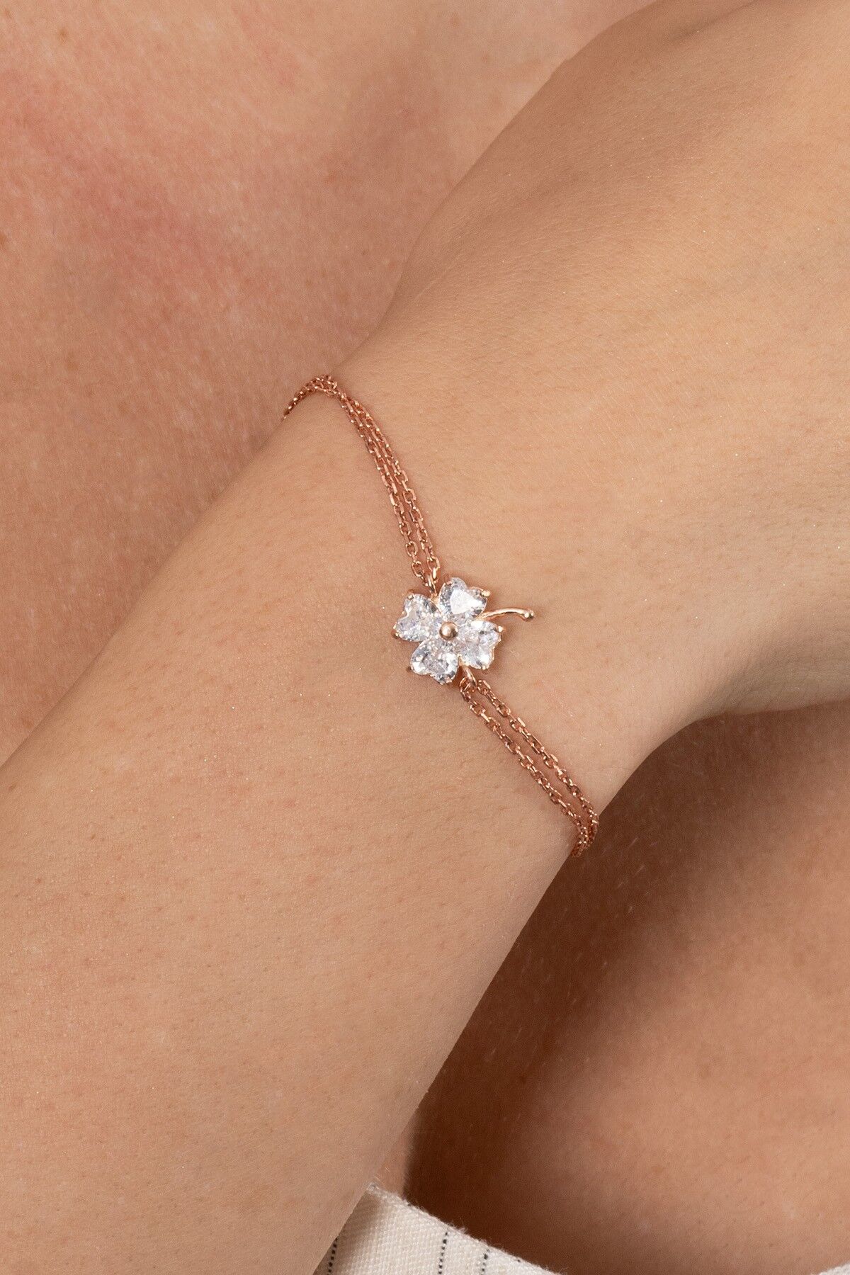 925 ayar gümüş bileklik rose zirkon taşlı çift zincirli yonca bileklik SGTL13174BEYAZ