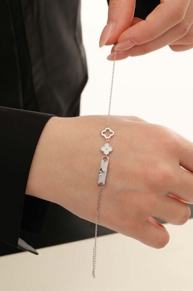 Gümüş rodyumlu zirkon taşlı kuzeyin şansı yonca bileklik SGTL12649RODAJ