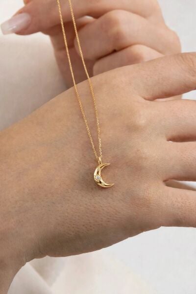 925 Ayar Gümüş Kolye Altın Kaplama Taşlı Hilal Figürlü Minimal Şans Kolye SGTL13620GOLD