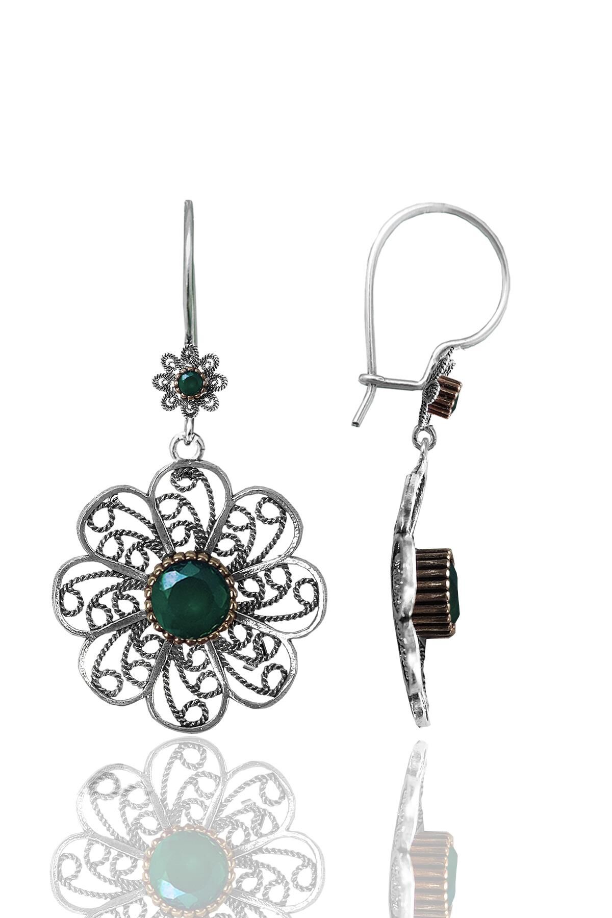 Gümüş kök zümrüt taşlı telkari işlemeli sallantılı papatya küpe SGTL12138YESIL