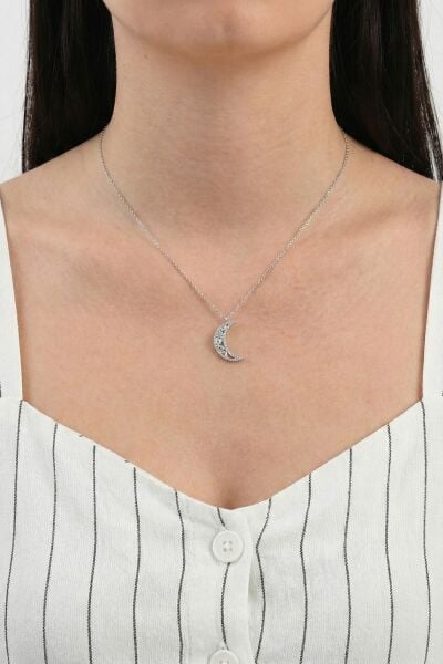 Gümüş rodyumlu baget kesim zirkon taşlı hilal kolye SGTL11970RODAJ