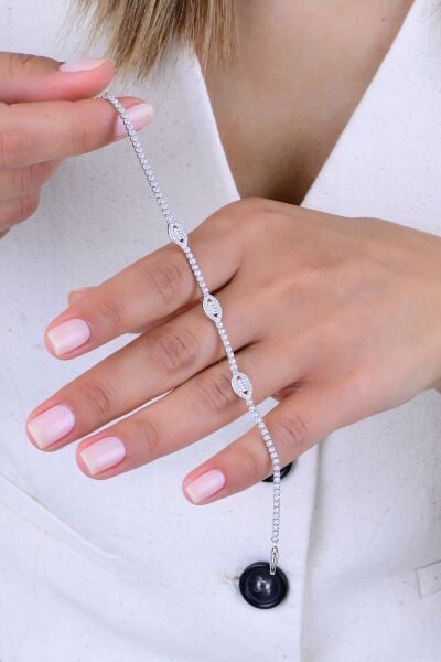 Gümüş rodyumlu pırlanta modeli baget kesim zirkon taşlı göz dizisi su yolu bileklik SGTL12912BEYAZ