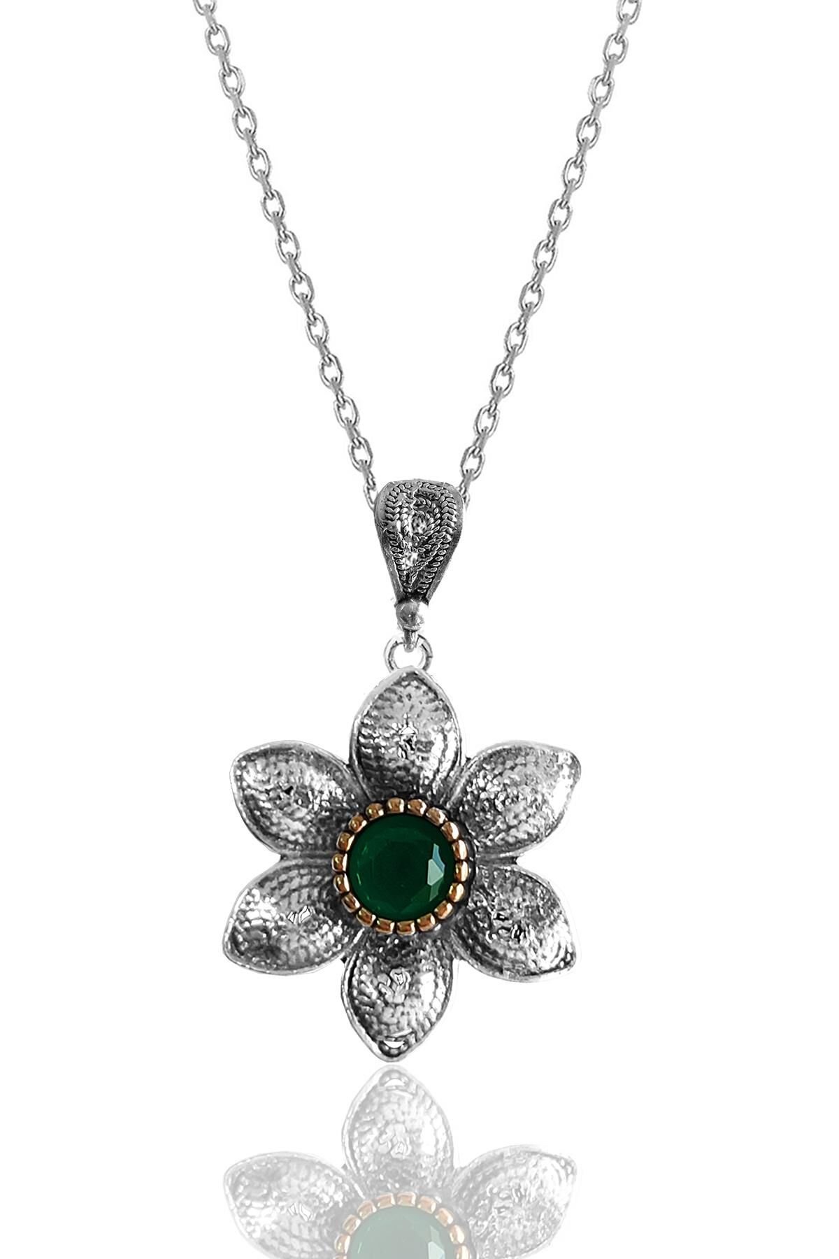 Gümüş kök zümrüt taşlı telkari işlemeli papatya kolye  SGTL12131YESIL