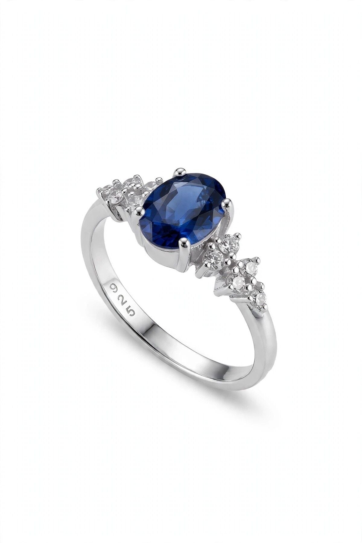 925 Ayar Gümüş Yüzük Rodyum Kaplama Işıltılı Safir Zirkon Taşlı Demet Model Yüzük