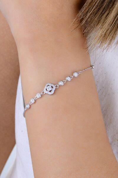 Gümüş rodyumlu zirkon sıra taşlı pırlanta montürlü bileklik SGTL12923RODAJ