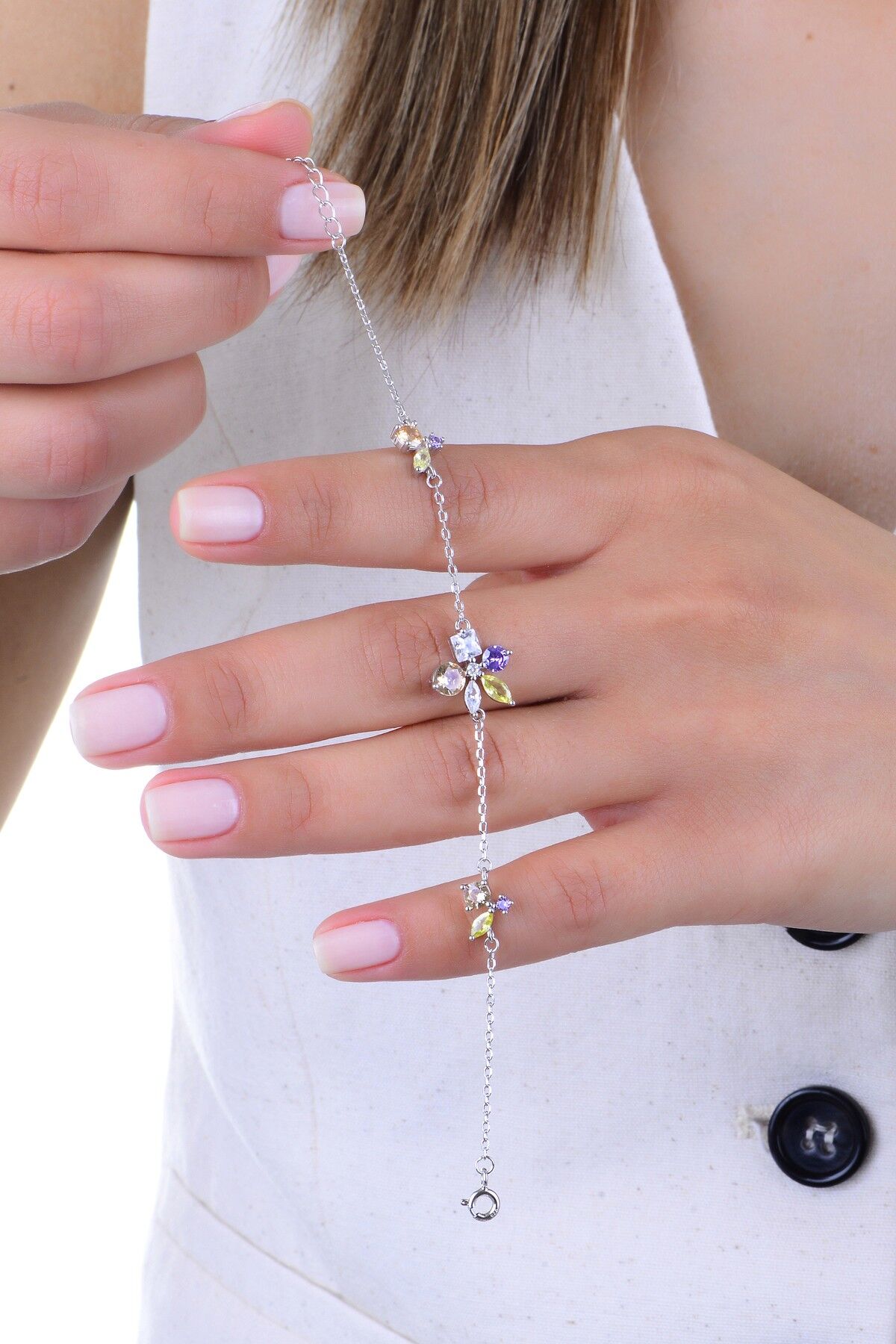 Gümüş rodyumlu renkli zirkon taşlı asimetrik neşe çiçeği bileklik SGTL12933RODAJ