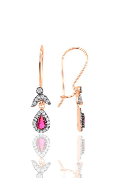 925 Ayar Gümüş Küpe Rose Gold Kaplama Elmas Montürlü Işıltılı Damla Kesim Fuşya Zirkon Taşlı Küpe SGTL13230FUSYA