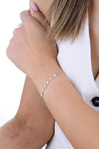 Gümüş rodyumlu zirkon taşlı aşk ve şans bilekliği SGTL12940RODAJ