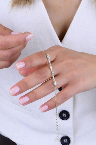 Gümüş rodyumlu zirkon taşlı aşk ve şans bilekliği SGTL12940RODAJ