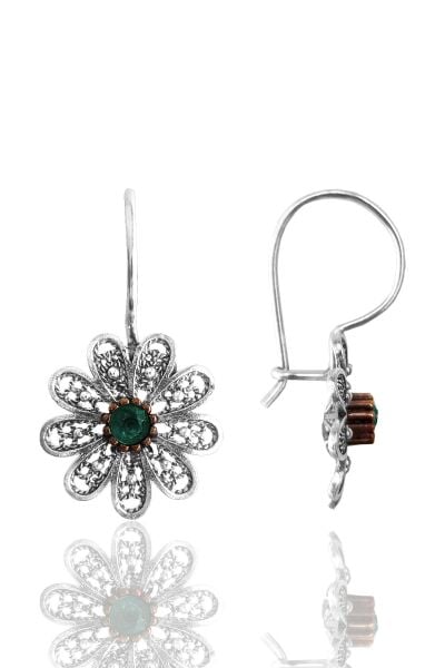 Gümüş kök zümrüt taşlı telkari işlemeli papatya küpe SGTL12137YESIL