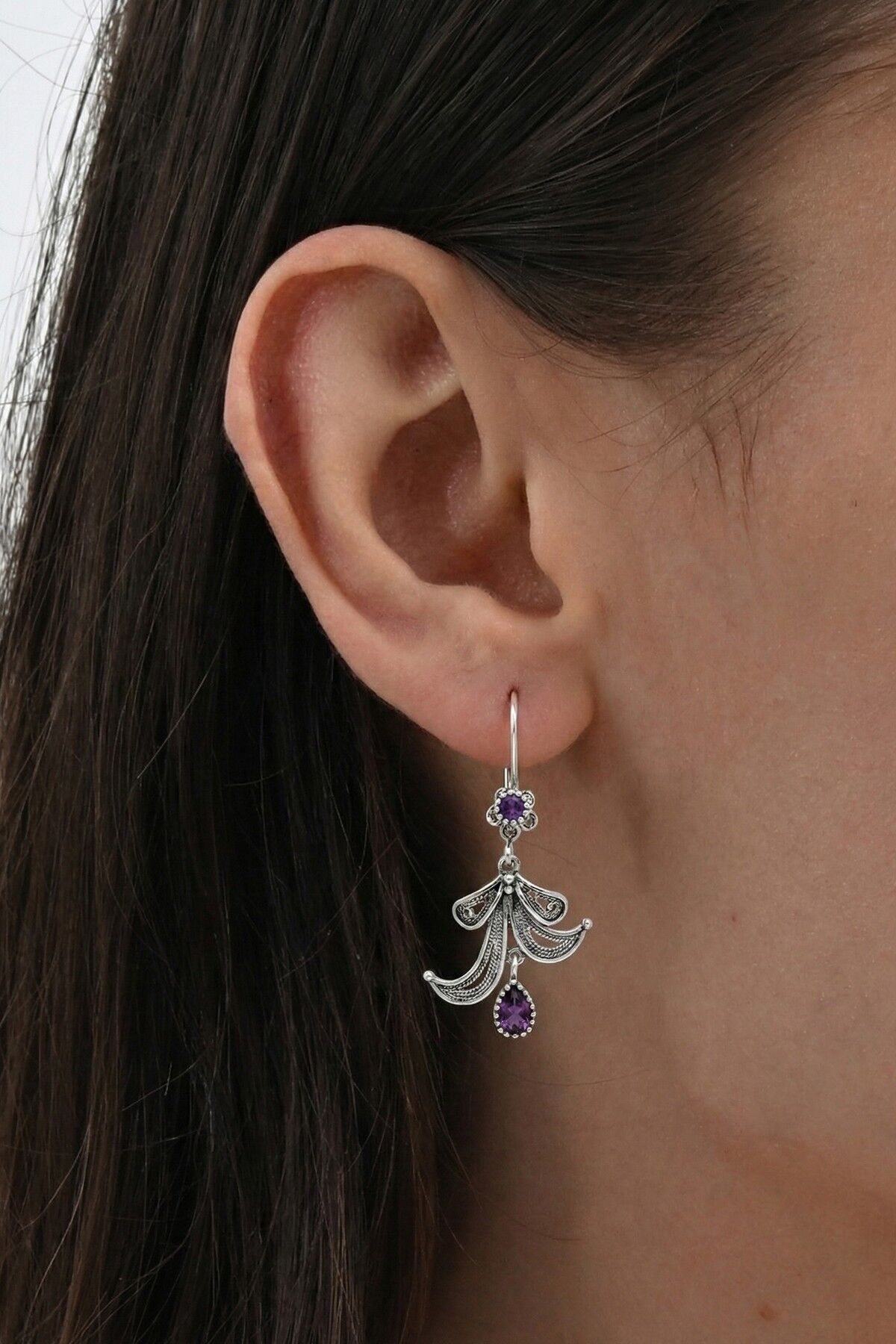 925 Ayar Gümüş Küpe Oksitli Mor Damla Taşlı Lale Motifli Telkari Küpe SGTL13240MOR