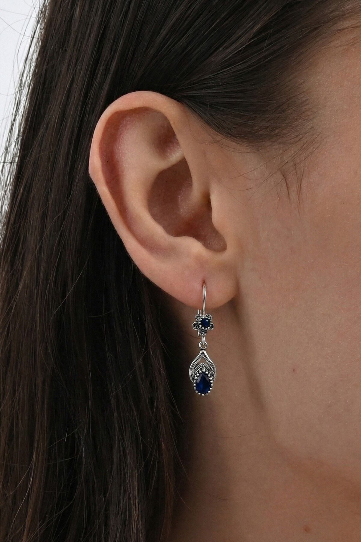 925 Ayar Gümüş Küpe Oksitli Telkari Lacivert Taşlı Damla Sallantılı Küpe SGTL13241LACIVERT