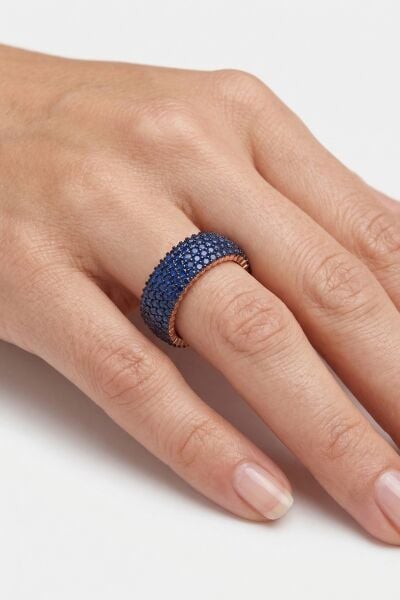 925 Ayar Gümüş Yüzük 5 Sıra Safir Taşlı Kalın Tamtur Yüzük -Rose Gold Kaplama Işıltılı ve Dolgun Fantezi Yüzük