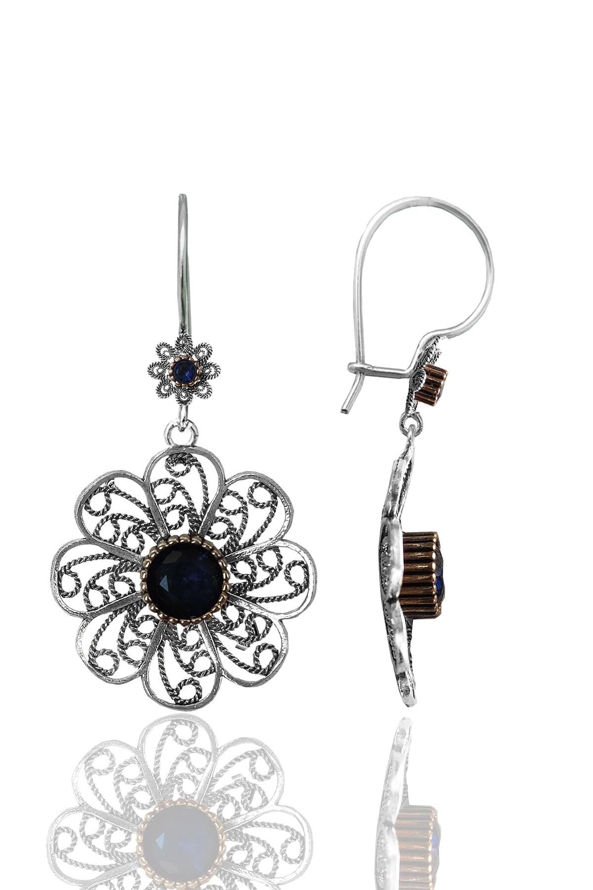 Gümüş safir taşlı telkari işlemeli sallantılı papatya küpe SGTL12138LACIVERT