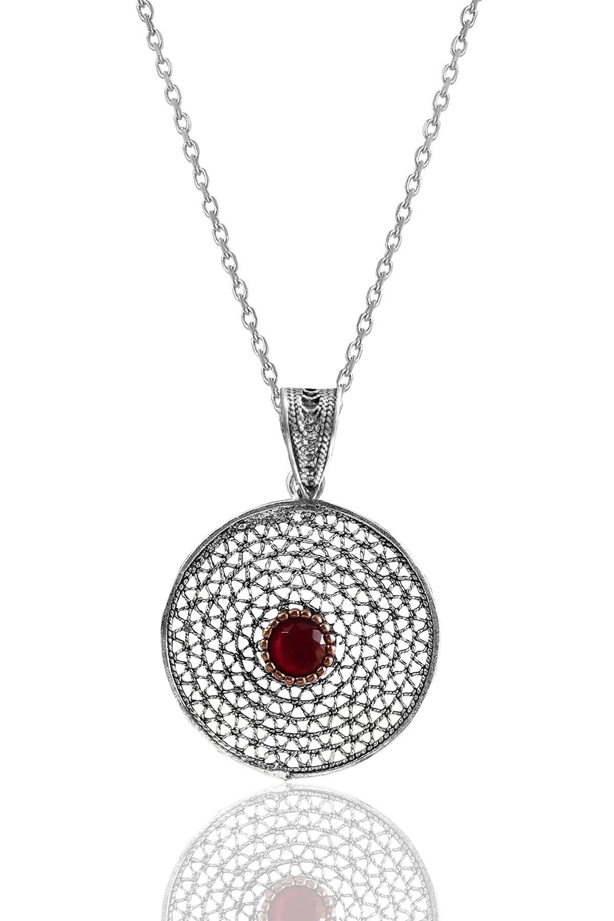 Gümüş kök yakut taşlı telkari işlemeli yuvarlak kolye  SGTL12130KIRMIZI