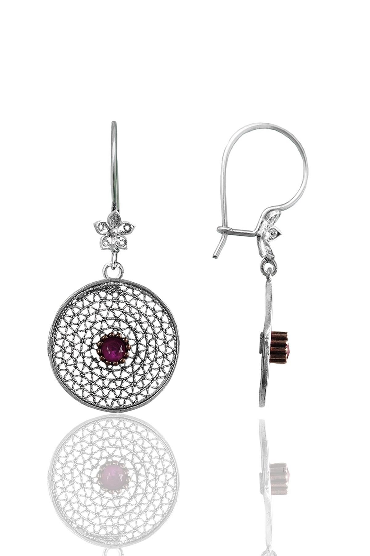 Gümüş kök yakut taşlı telkari işlemeli yuvarlak küpe SGTL12139KIRMIZI