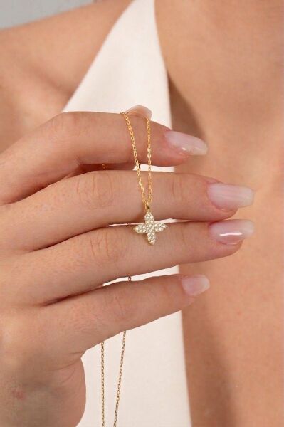 925 Ayar Gümüş Kolye Altın Kaplama Zirkon Taşlı Dört Yapraklı Yonca Model  Kolye SGTL13412GOLD