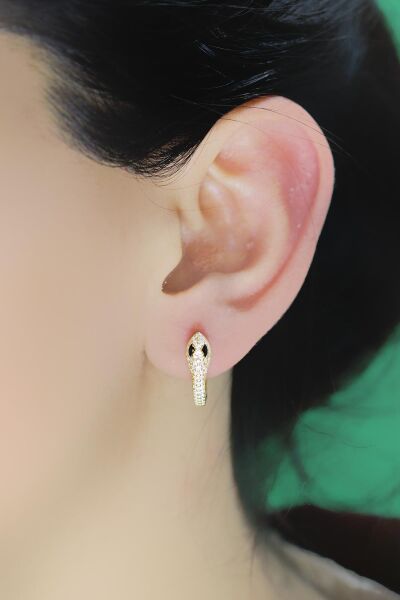 Gümüş altın yaldızlı siyah taşlı yılan halka küpe SGTL10555GOLD