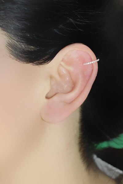 Gümüş rose zirkon taşlı TEKLİ kıkırdak küpe SGTL10571ROSE