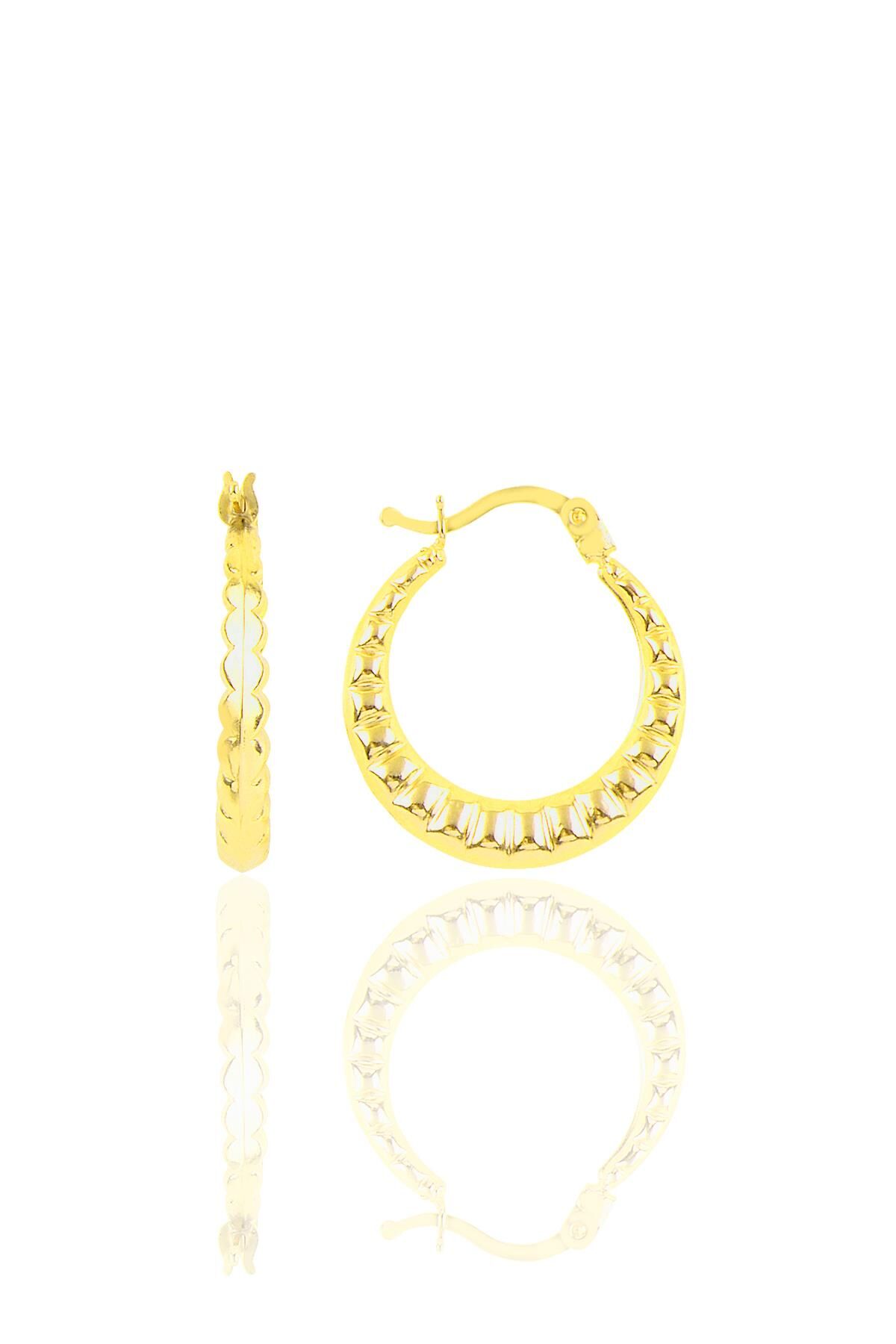 Gümüş çizgili orta boy şarnel küpe Gold