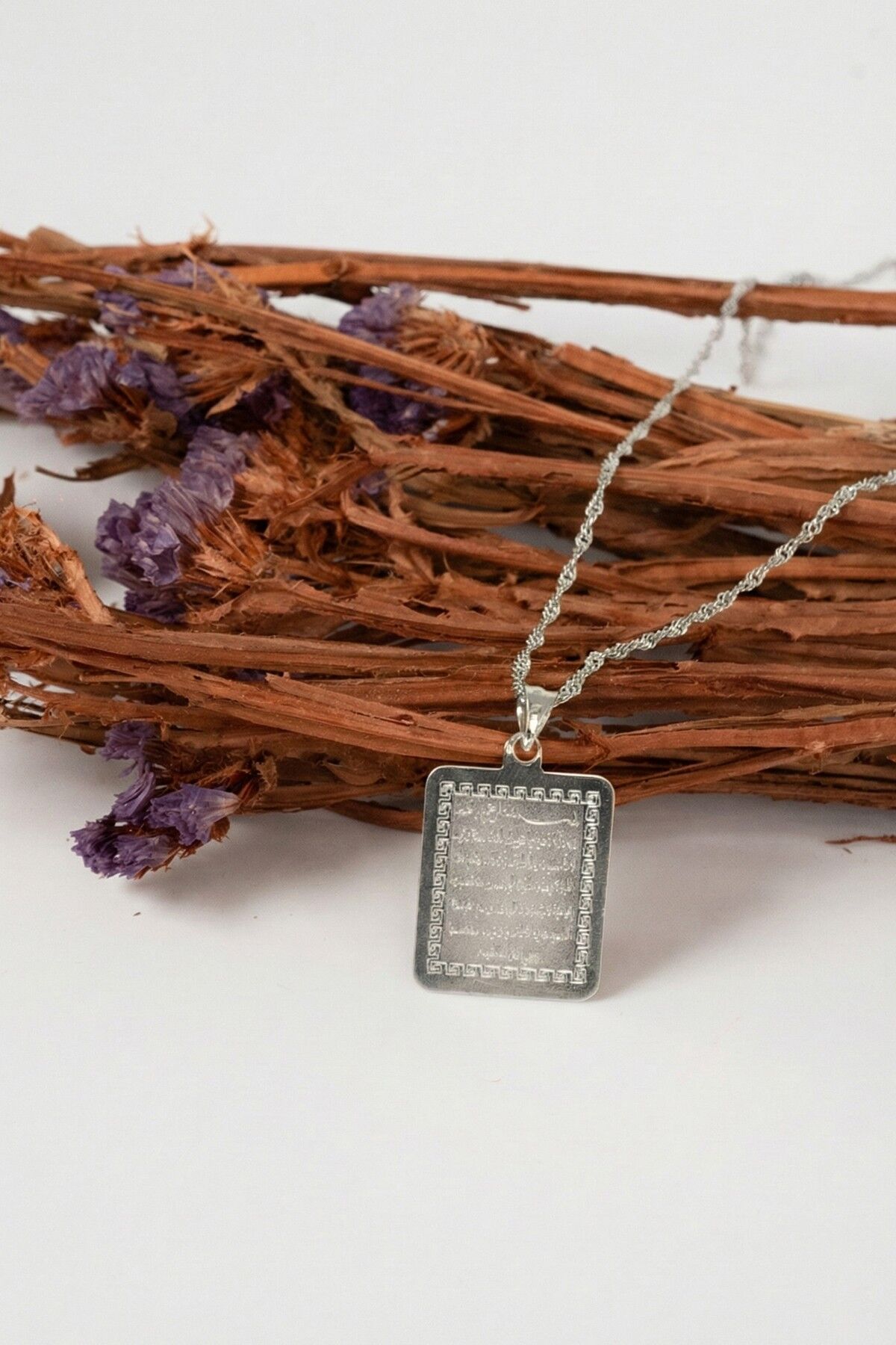 925 Ayar gümüş singapur zincirli Ayetel Kürsi yazılı plaka kolye SGTL13098RODAJ