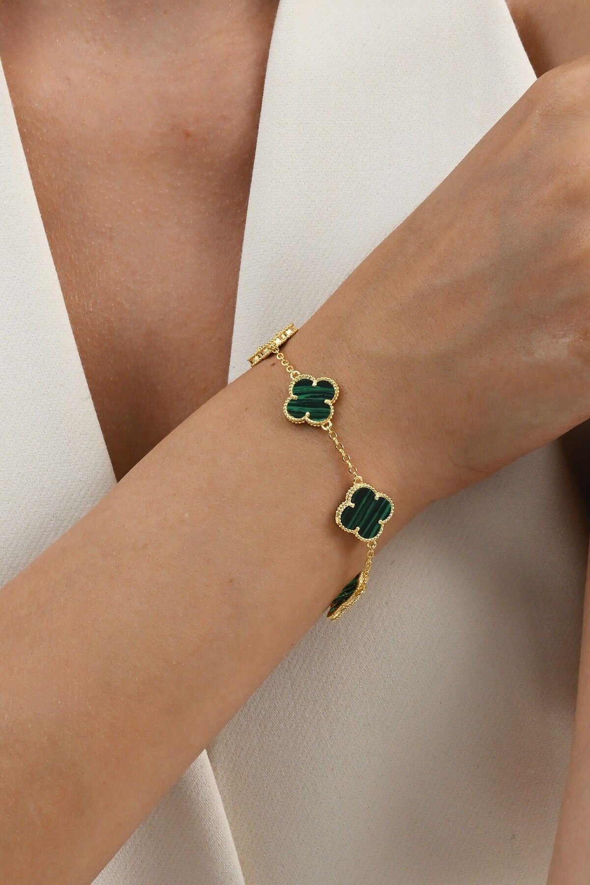 925 Ayar gümüş altın yaldızlı malakit (malahit) taşlı beş motifli gümüş yonca bileklik SGTL13107YESIL