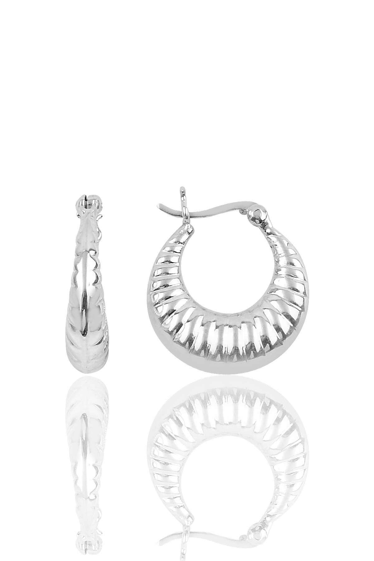 Gümüş rodyumlu 18 mm çizgi desenli halka küpe SGTL10671RODAJ