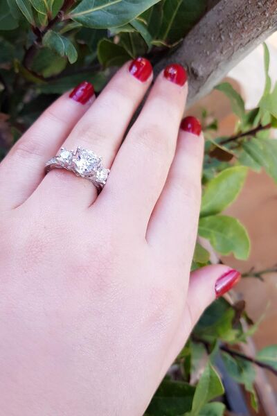 Star kesim tria taş yüzük SGTL2851