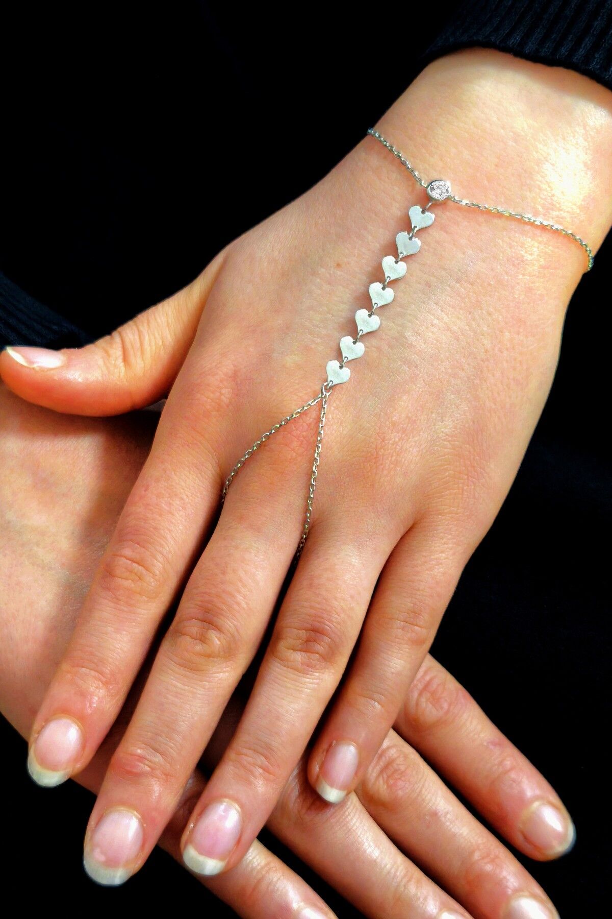 Gümüş rodyumlu zirkon taşlı kalp pullu şahmeran SGTL12813RODAJ