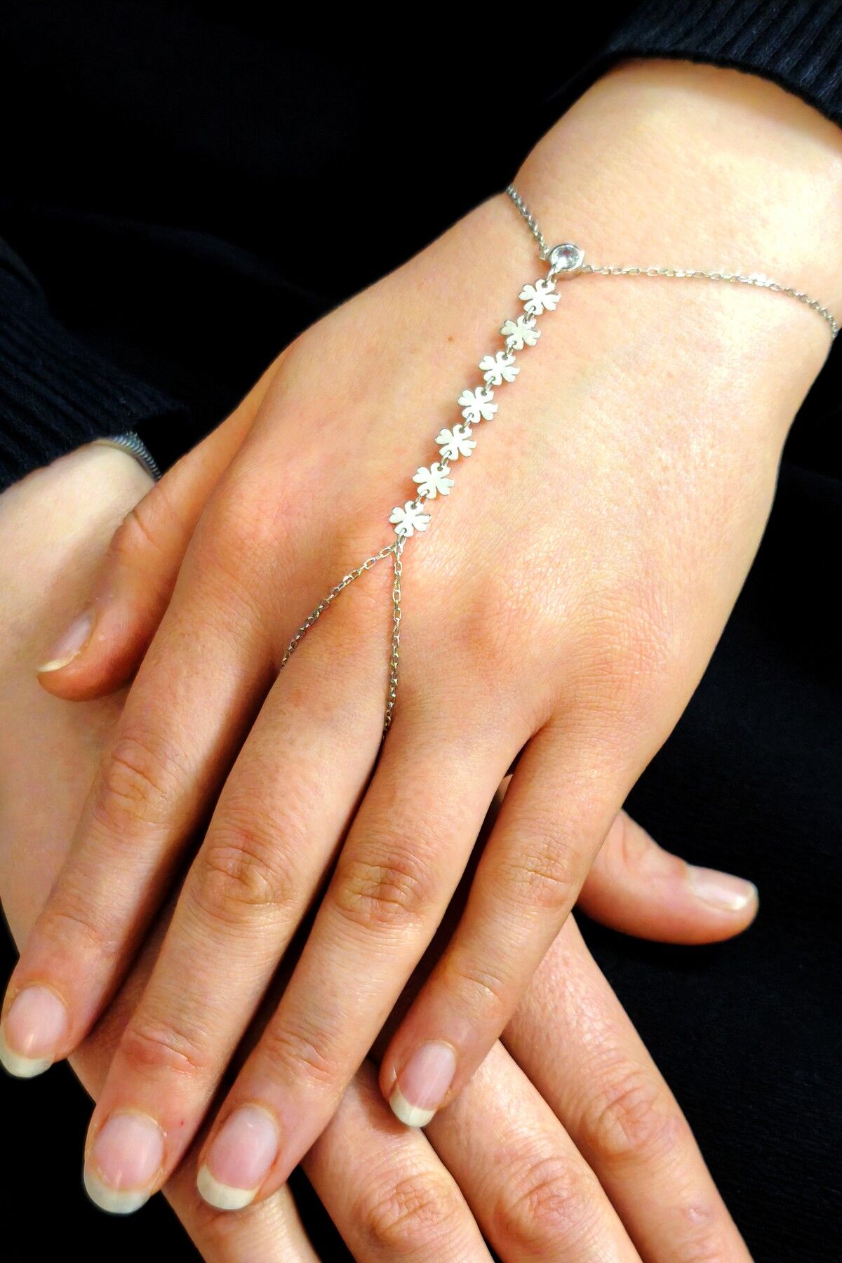 Gümüş rodyumlu zirkon taşlı yonca modeli pullu şahmeran SGTL12815RODAJ