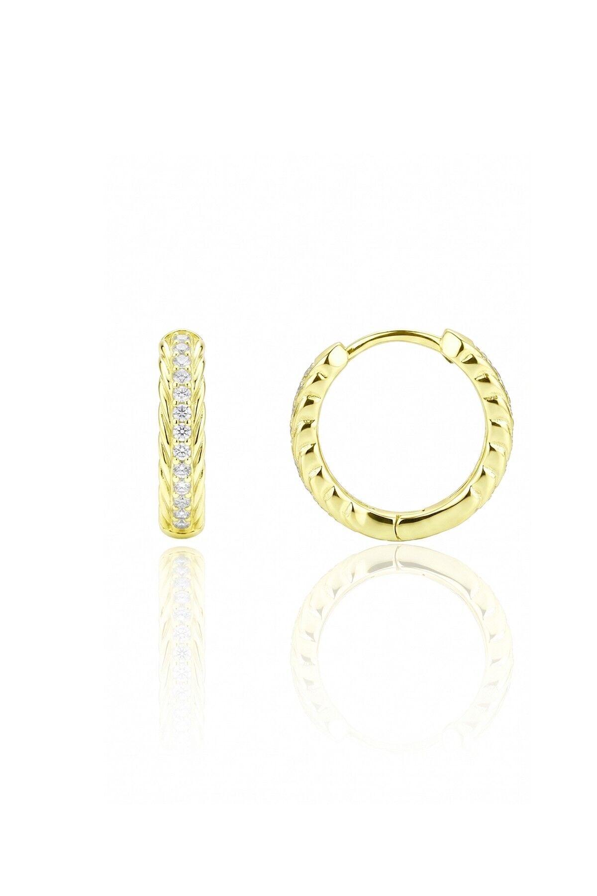 925 Ayar Gümüş Altın Kaplama Balıksırtı Taşlı Halka Küpe - Örgü Motifli Zirkon Taşlı Huggie Küpe SGTL13492GOLD