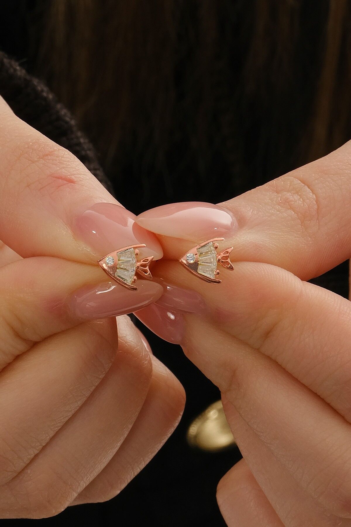 Gümüş rose baget kesim zirkon taşlı balık modeli küpe SGTL12826ROSE