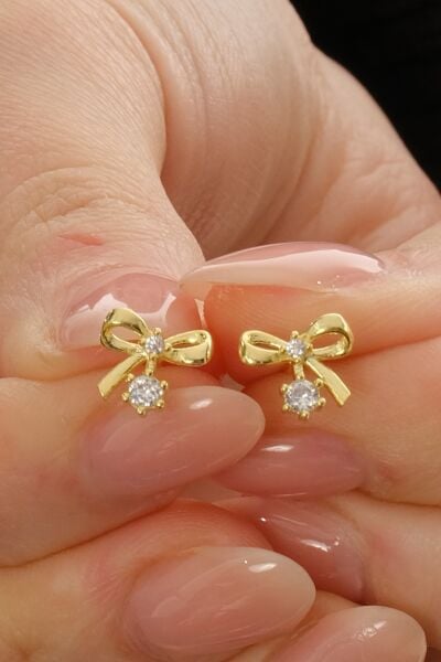 Gümüş altın yaldızlı zirkon taşlı zarif fiyonk küpe SGTL12830GOLD