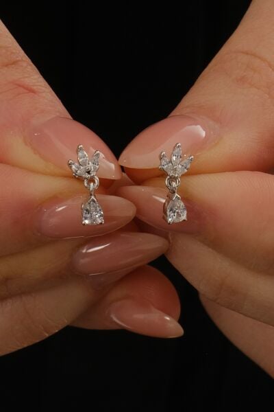 Gümüş rodyumlu zirkon taşlı damla sallantılı lotus küpe SGTL12836RODAJ